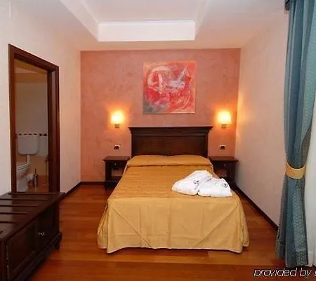 Teocrito 3* سيراكوزا