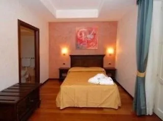 泰欧克里托酒店 3*