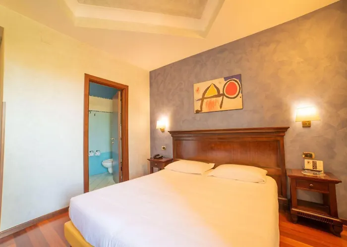 泰欧克里托酒店 3*