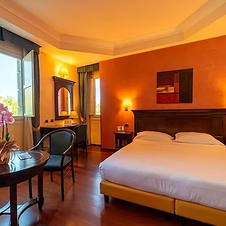 Hotel Teocrito 3*