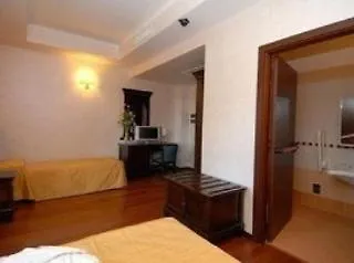Hotell Teocrito 3*
